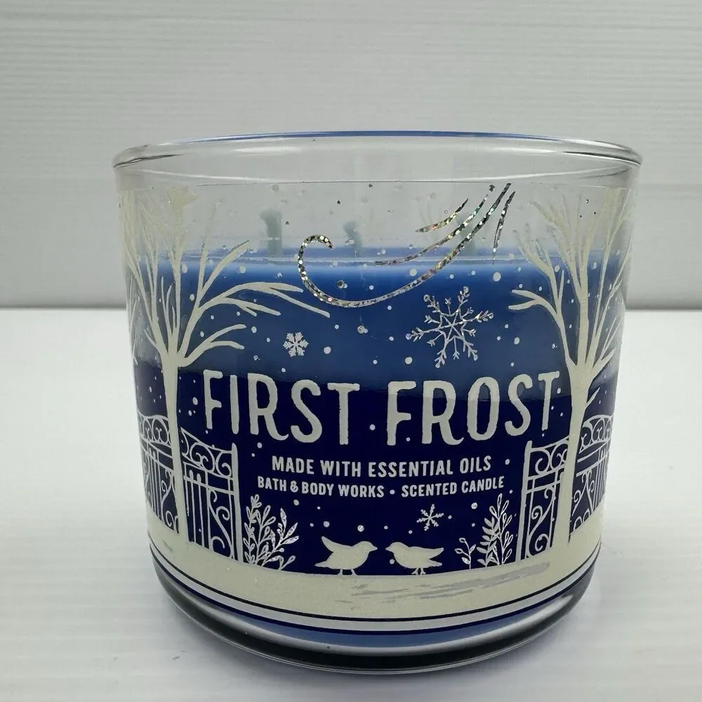 Bath & Body Works First Frost 3-Wick Scented Candle 14.5 oz Winter Blue - Picture 3 of 9
